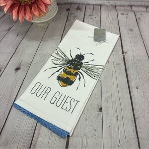 NWT karma boutique Bee Themed Kitchen tea Towel 100% cotton farmhouse cottage